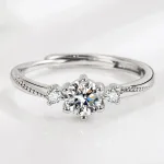 bague en argent symbole d'amour