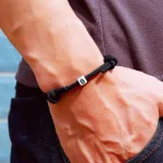bracelet Lettre en acier pour homme
