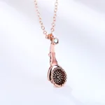 collier design casque pour duo