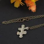 pendentif en forme de puzzle 6